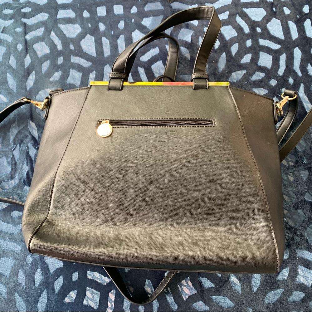 Effortlessly Chic, Versatile And Vegan Christian … - image 4